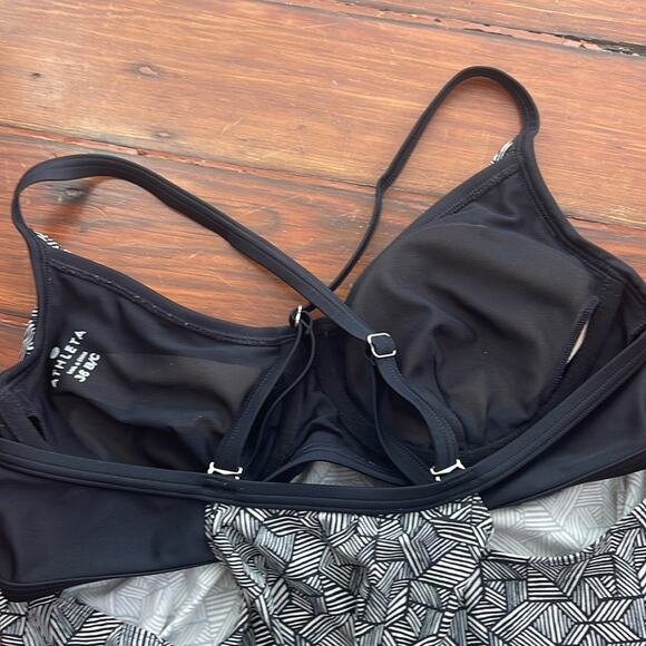 Athleta Laguna side scrunch underwire longline swim suit tankini top sz 36 B/C - Picture 6 of 8